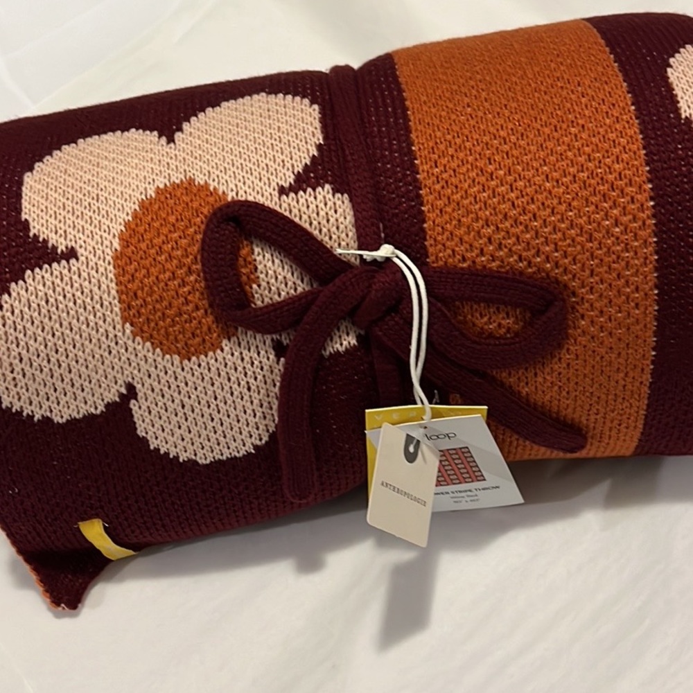 💫HP💫 NWTS 70’s VIBE THROW BLANKET - Picture 2 of 11